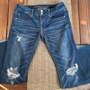 American Eagle artist flare jeans. Size 6 short.